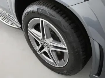 MERCEDES-BENZ GLE 300 d 4M  AMG LED Panorama HUD PDC&hellip;