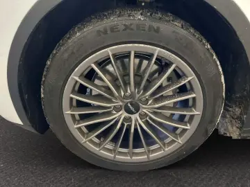 Tesla Model Y Long Range Dual Motor