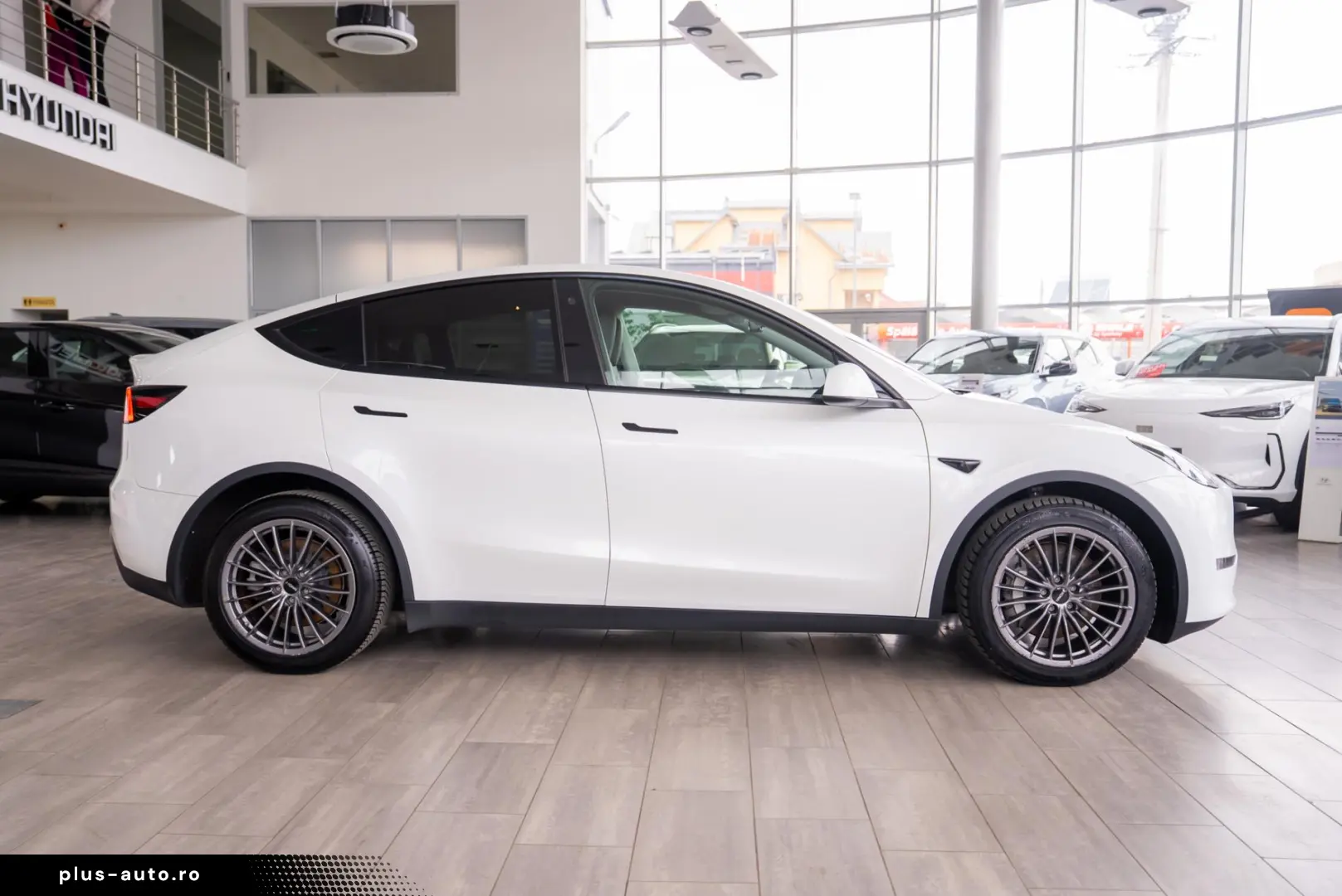 Tesla Model Y Long Range Dual Motor