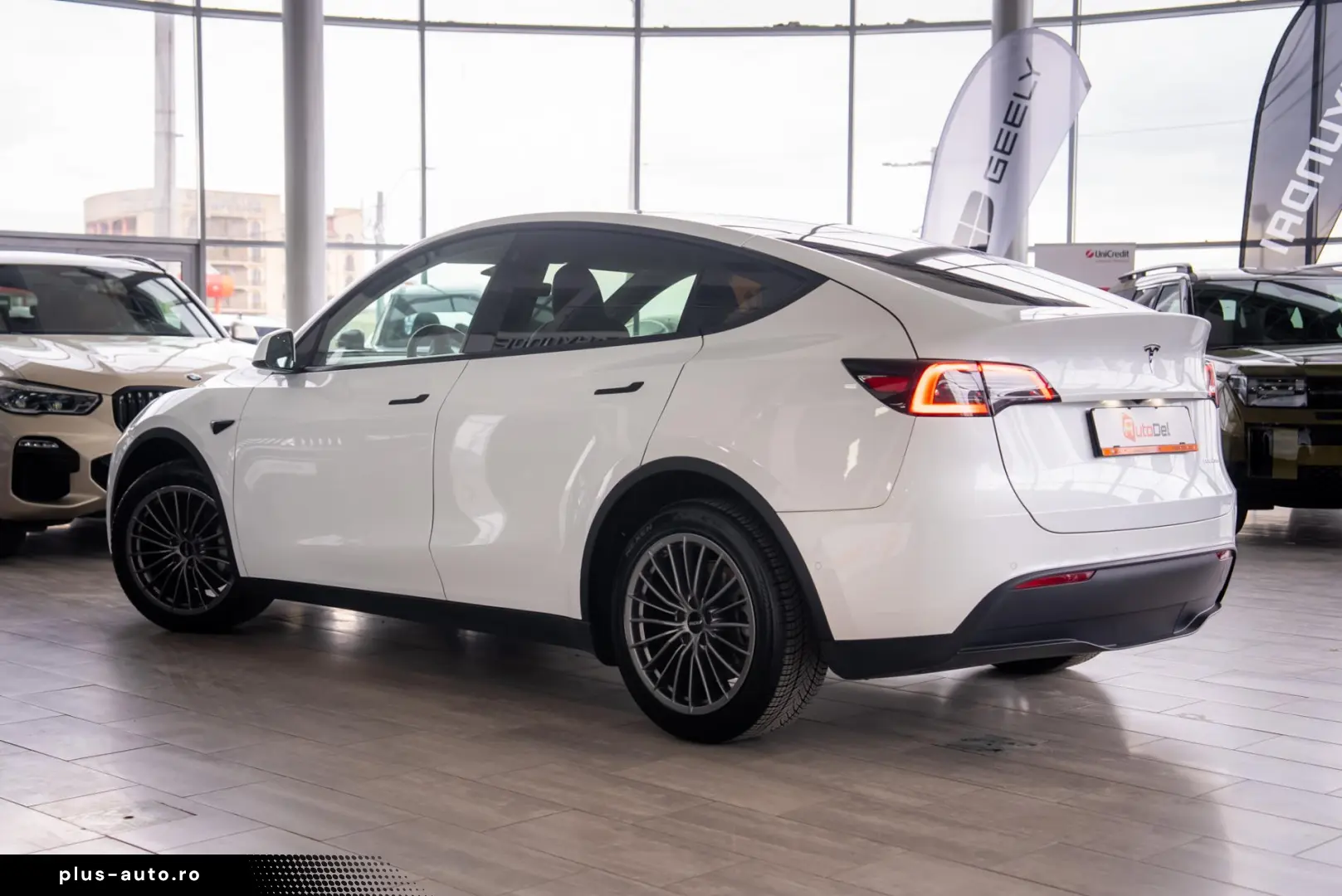 Tesla Model Y Long Range Dual Motor