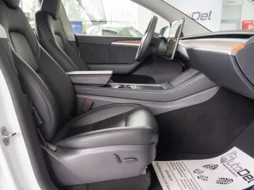 Tesla Model Y Long Range Dual Motor