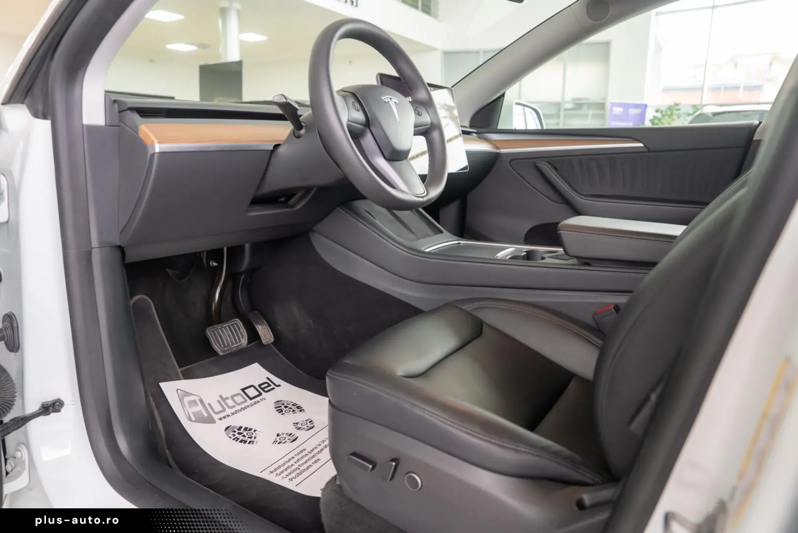 Tesla Model Y Long Range Dual Motor