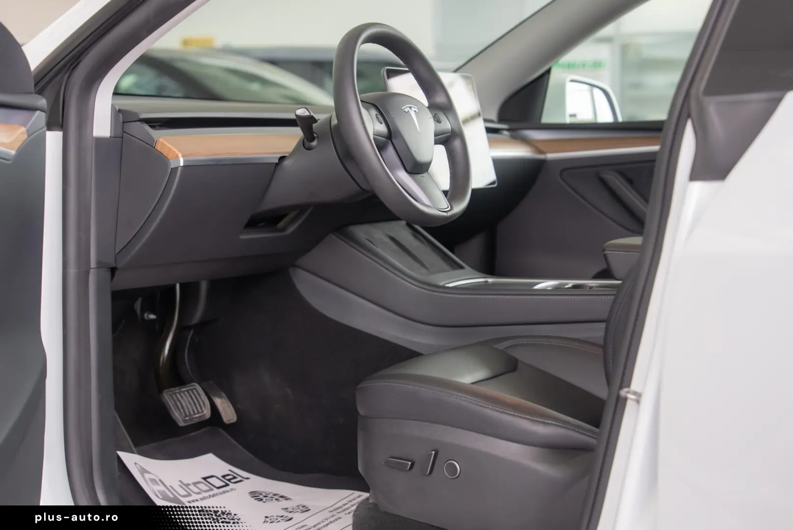 Tesla Model Y Long Range Dual Motor