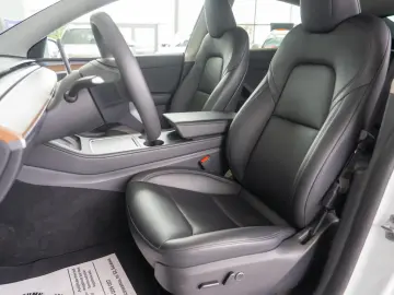 Tesla Model Y Long Range Dual Motor