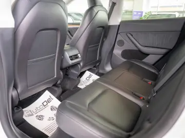 Tesla Model Y Long Range Dual Motor