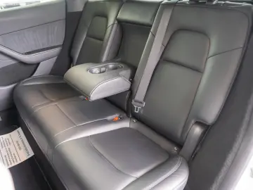 Tesla Model Y Long Range Dual Motor