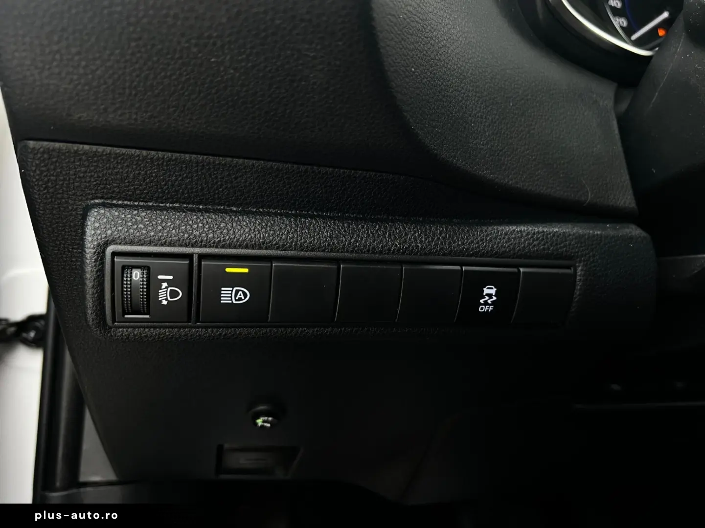 Toyota Corolla Gen-Xi-2014-2016