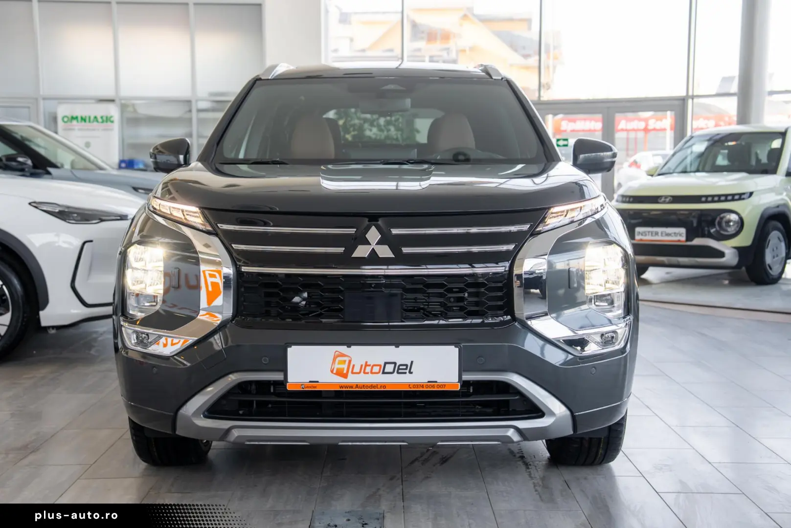 Mitsubishi Outlander PHEV 2.4L 4WD AT Instyle Ultimate