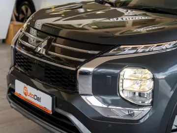 Mitsubishi Outlander PHEV 2.4L 4WD AT Instyle Ultimate