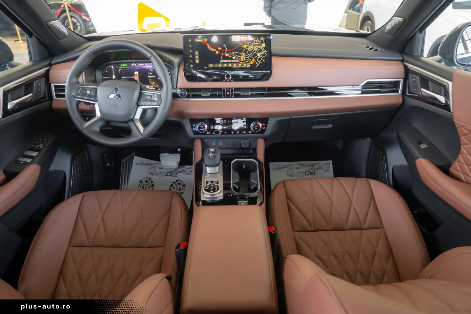 Mitsubishi Outlander PHEV 2.4L 4WD AT Instyle Ultimate