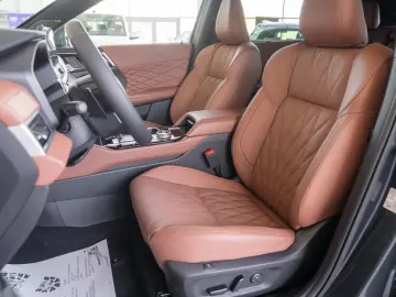 Mitsubishi Outlander PHEV 2.4L 4WD AT Instyle Ultimate