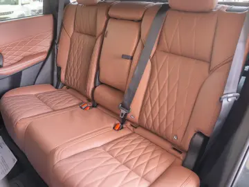 Mitsubishi Outlander PHEV 2.4L 4WD AT Instyle Ultimate