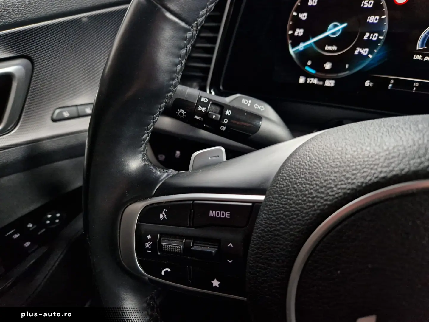 KIA SPORTAGE GT-LINE MHEV 7DCT 4X4 180CP 2022