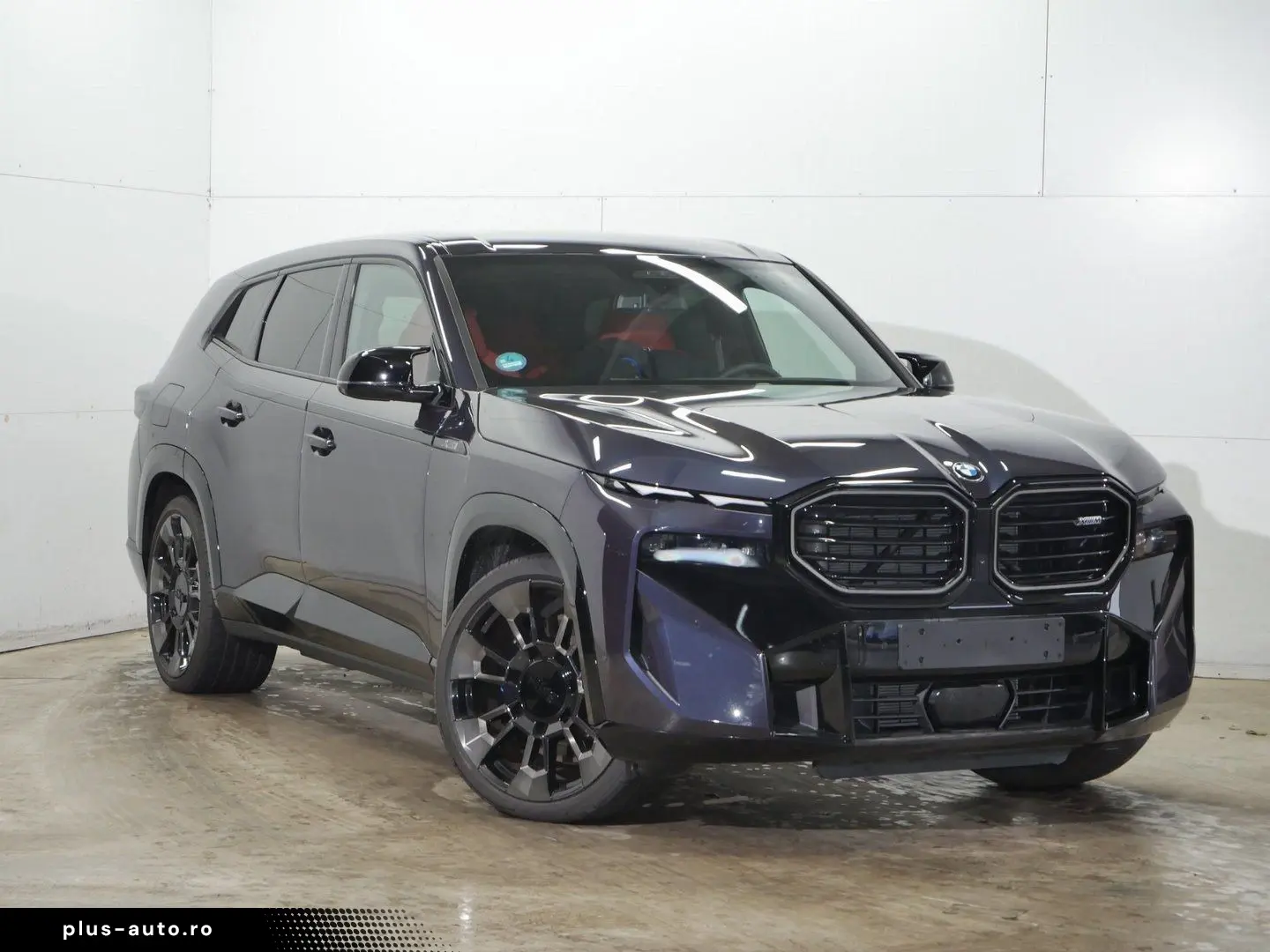 BMW XM 50e Macaoblau Invidual 23  B&W