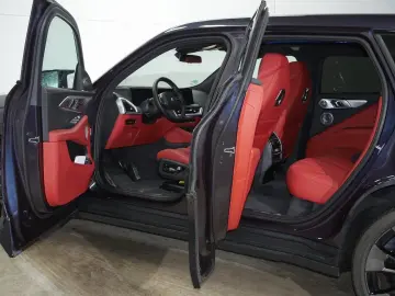 BMW XM 50e Macaoblau Invidual 23  B&W