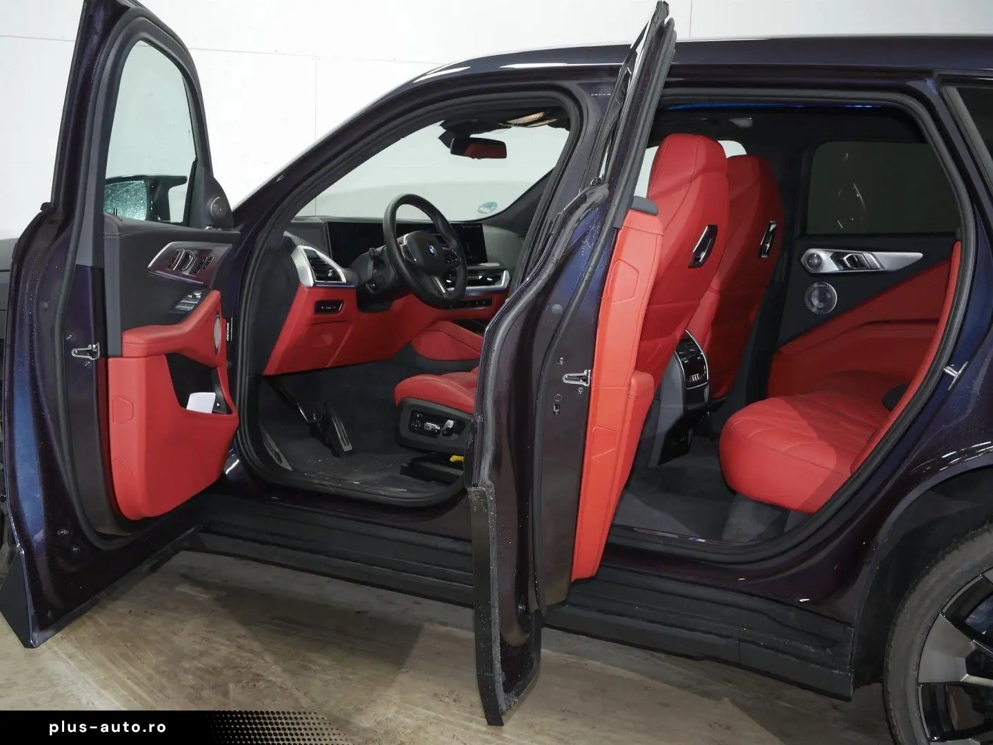 BMW XM 50e Macaoblau Invidual 23  B&W