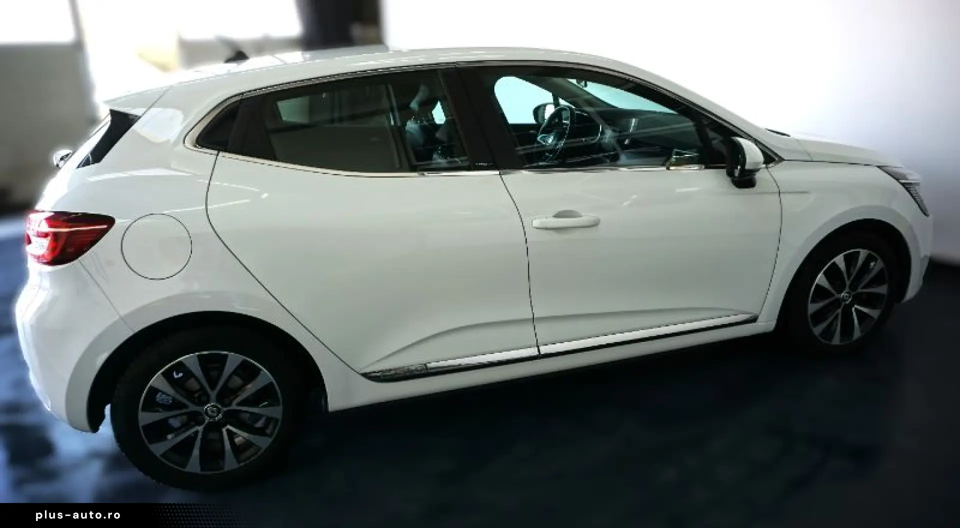 RENAULT CLIO 1.6 E-Tech 140CP Intens Auto