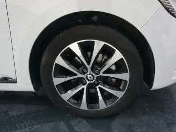 RENAULT CLIO 1.6 E-Tech 140CP Intens Auto