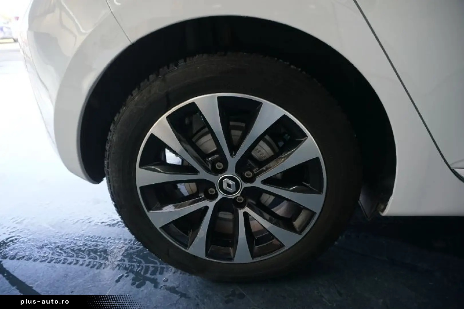 RENAULT CLIO 1.6 E-Tech 140CP Intens Auto