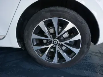 RENAULT CLIO 1.6 E-Tech 140CP Intens Auto