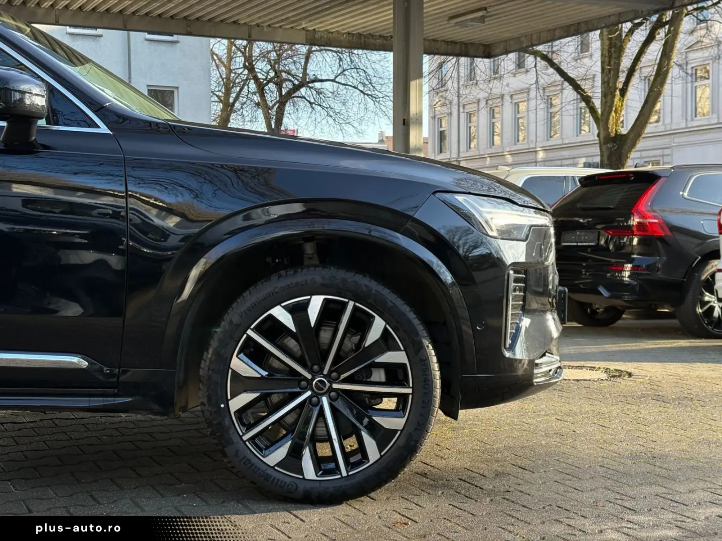 VOLVO XC90 T8 Plus Bright AWD FourC AHK PANO 360  Face