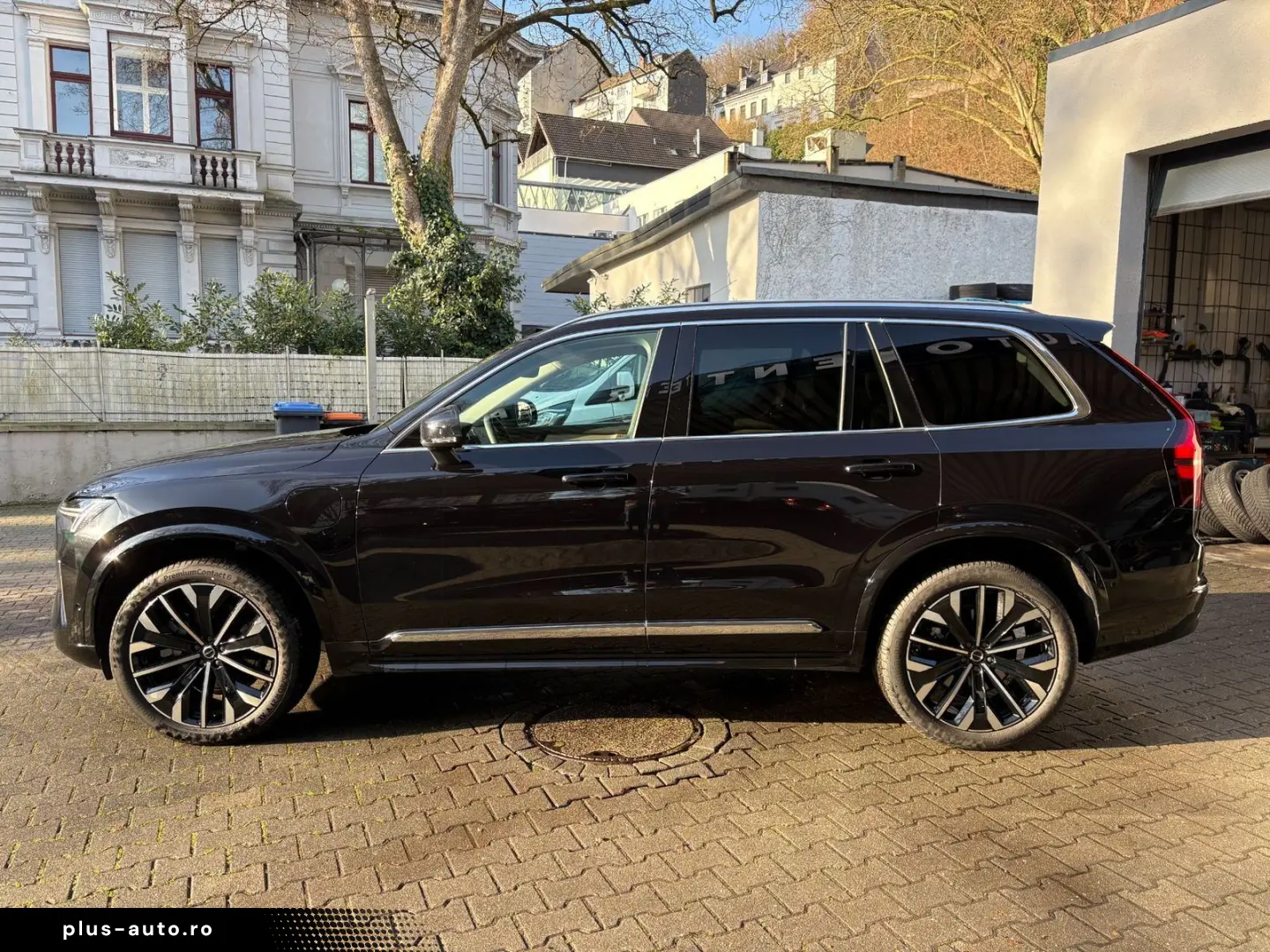 VOLVO XC90 T8 Plus Bright AWD FourC AHK PANO 360  Face