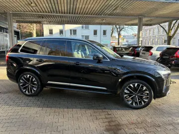 VOLVO XC90 T8 Plus Bright AWD FourC AHK PANO 360  Face