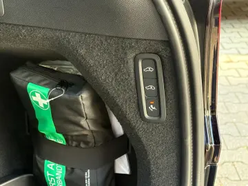 VOLVO XC90 T8 Plus Bright AWD FourC AHK PANO 360  Face