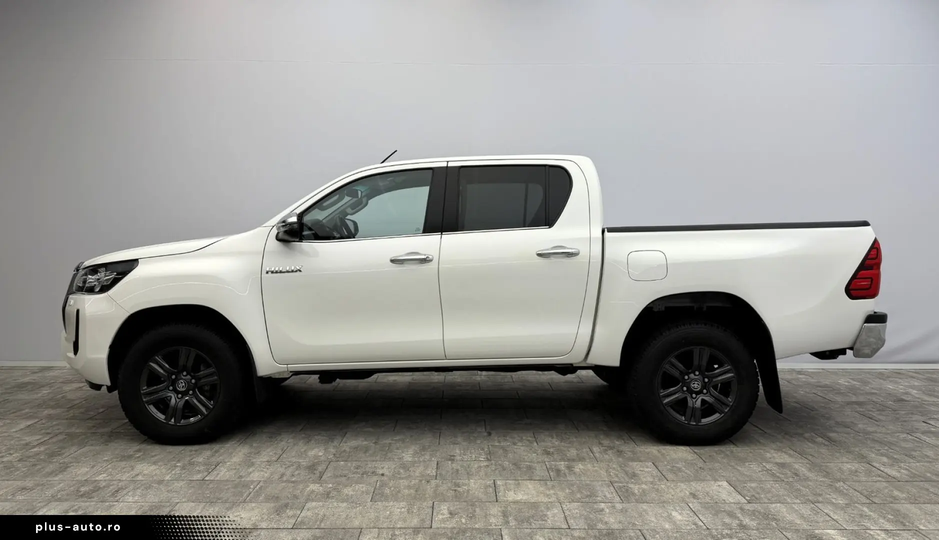 TOYOTA Hilux 2.8 D-4D 4x4  RFK SHZ AHK