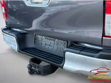 TOYOTA Hilux Double Cab Comfort 4x4 Navi Kamera AHK