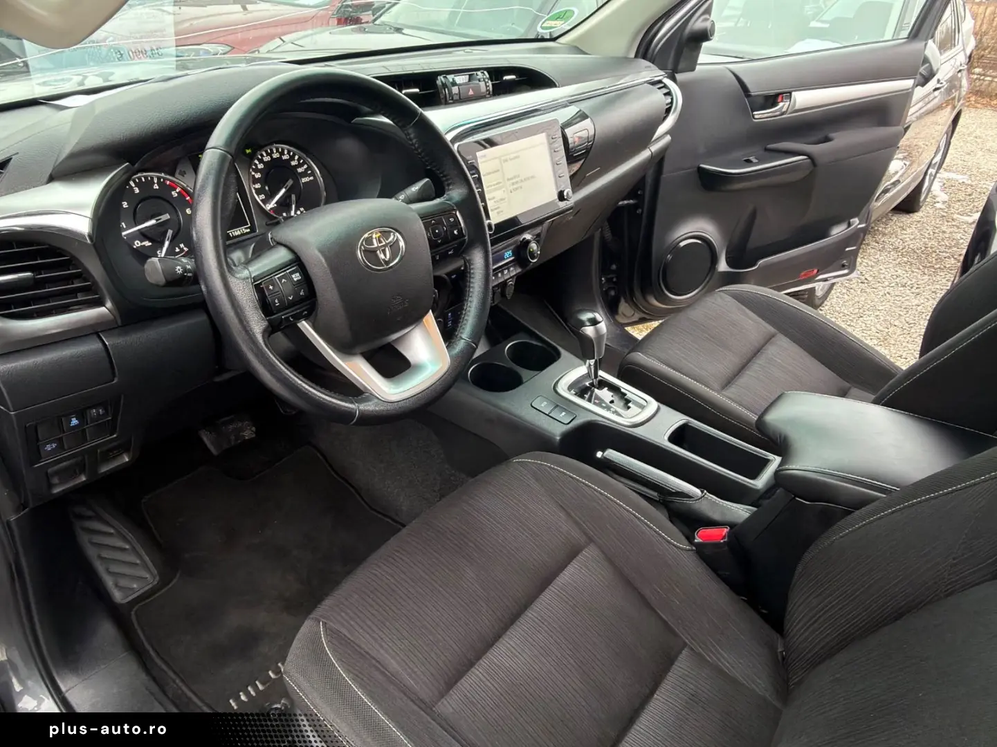TOYOTA Hilux Double Cab Comfort 4x4 Navi Kamera AHK