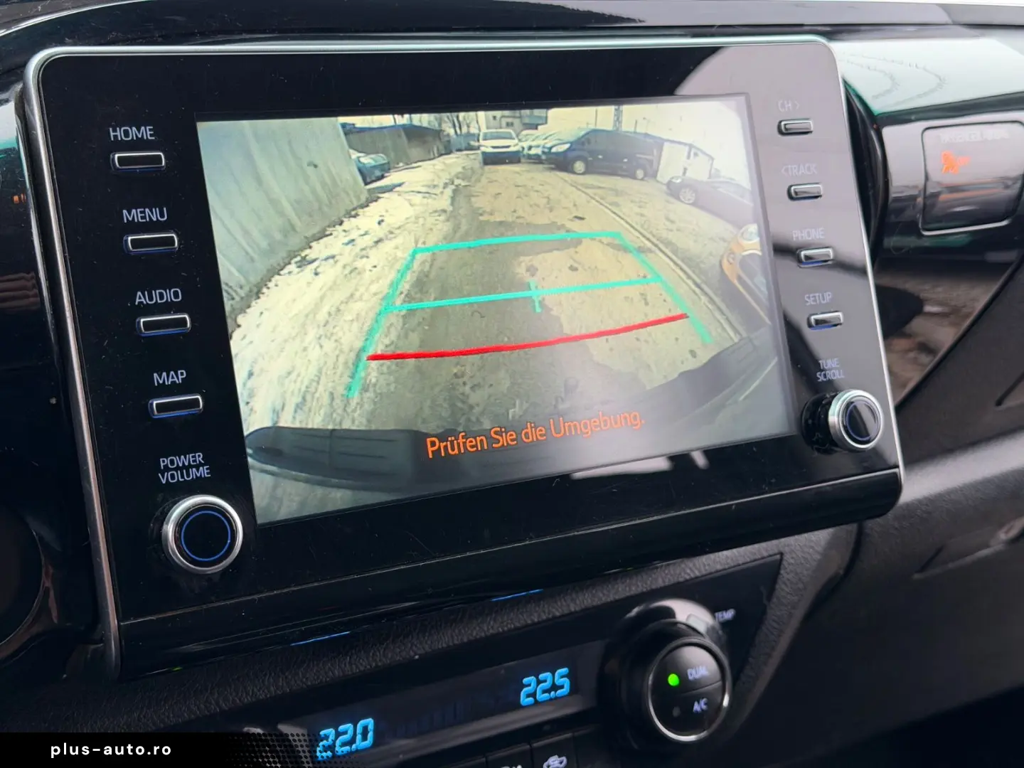 TOYOTA Hilux Double Cab Comfort 4x4 Navi Kamera AHK