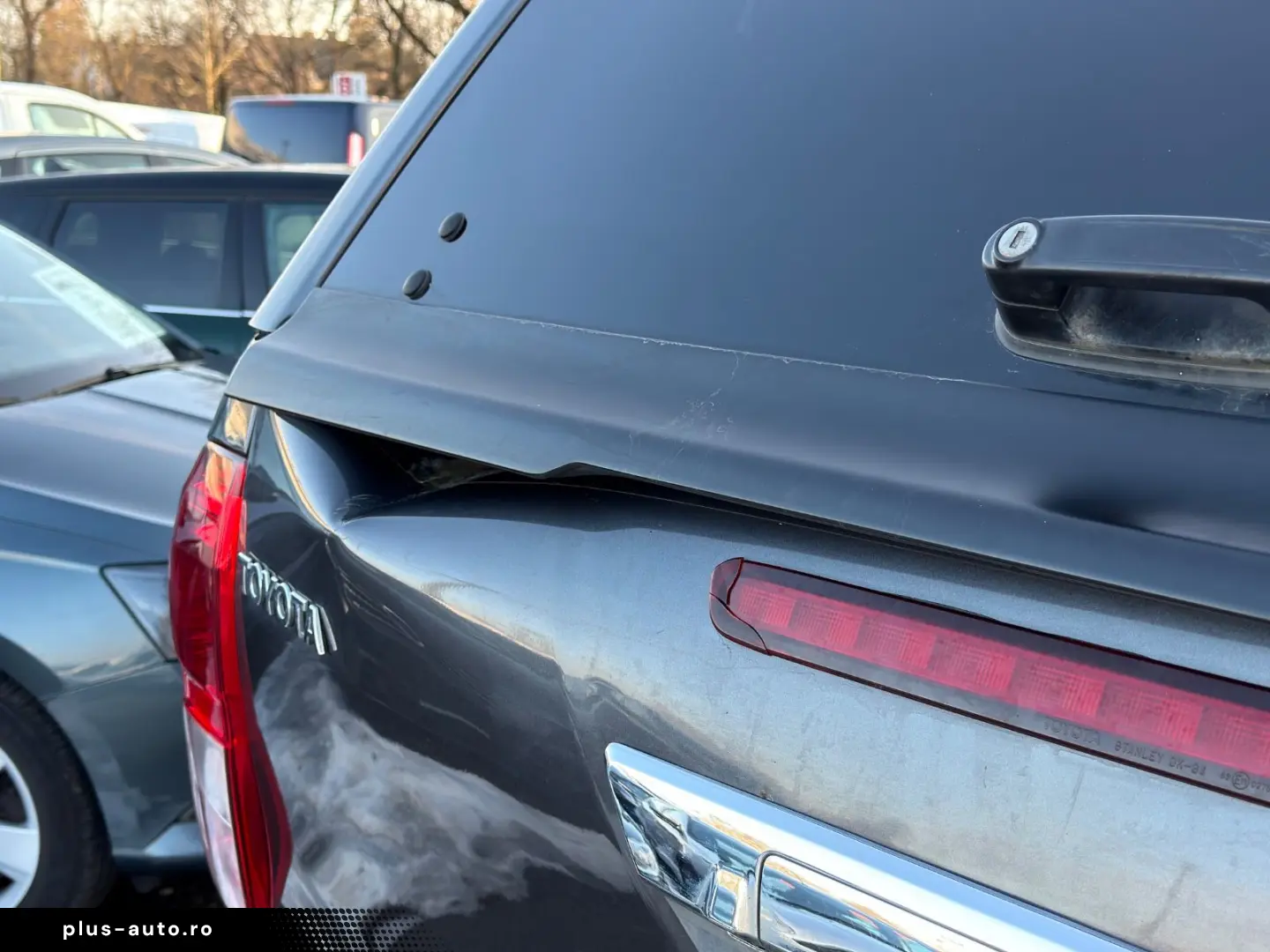 TOYOTA Hilux Double Cab Comfort 4x4 Navi Kamera AHK