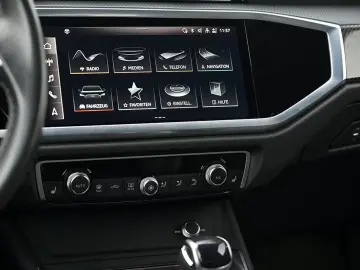 AUDI Q3 Sportback 45 TFSI E S-LINE ACC AHK LANE PDC L