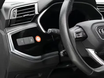 AUDI Q3 Sportback 45 TFSI E S-LINE ACC AHK LANE PDC L