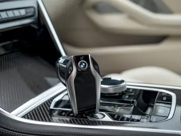 BMW M850i xDrive Cabrio - Bowers And Wilkins