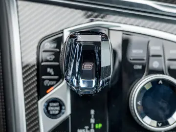 BMW M850i xDrive Cabrio - Bowers And Wilkins