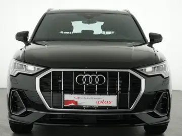 AUDI Q3 45 TFSI e S Line Int Pano Navi Leder Matrix