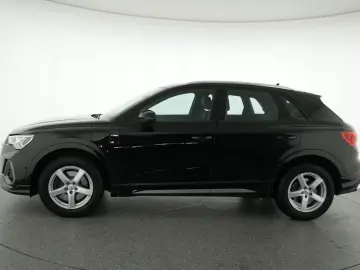AUDI Q3 45 TFSI e S Line Int Pano Navi Leder Matrix