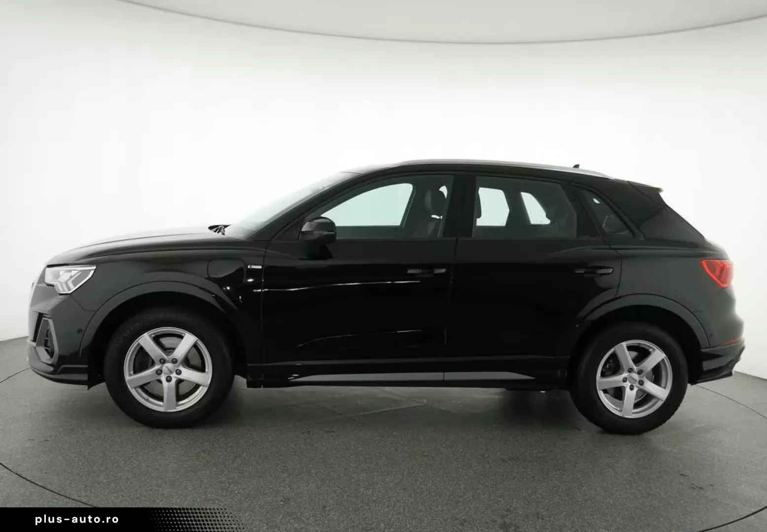 AUDI Q3 45 TFSI e S Line Int Pano Navi Leder Matrix