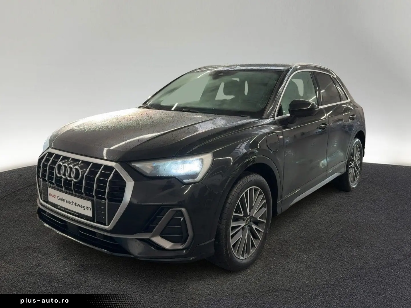 AUDI Q3 S line 45 TFSI e S tronic Business Paket 19-Z