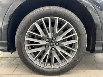 AUDI Q3 S line 45 TFSI e S tronic Business Paket 19-Z