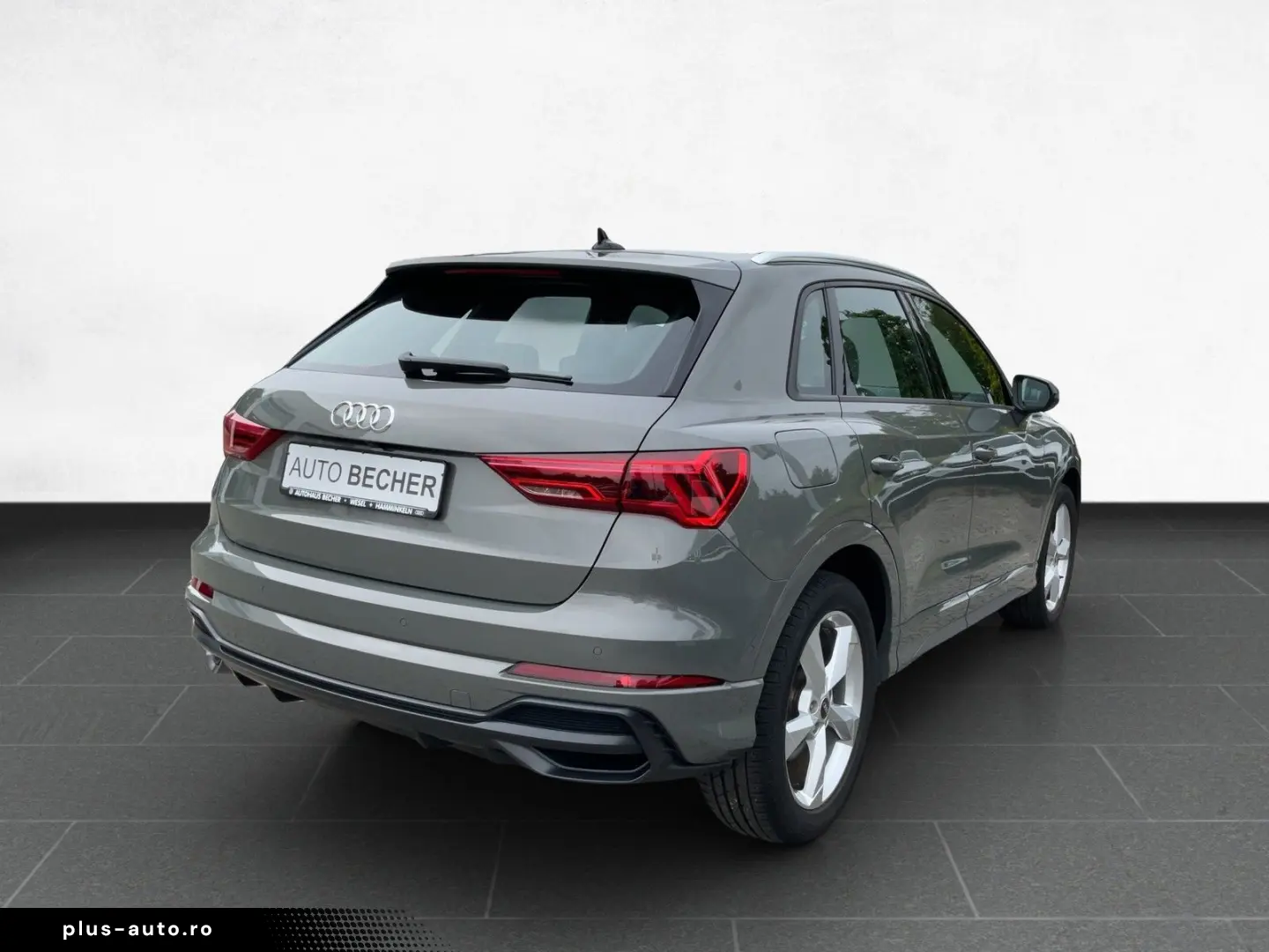 AUDI Q3 S line 45 TFSIe S tronic  AHK CarPlay LED