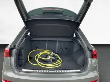 AUDI Q3 S line 45 TFSIe S tronic  AHK CarPlay LED