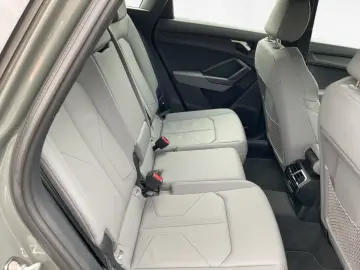 AUDI Q3 S line 45 TFSIe S tronic  AHK CarPlay LED