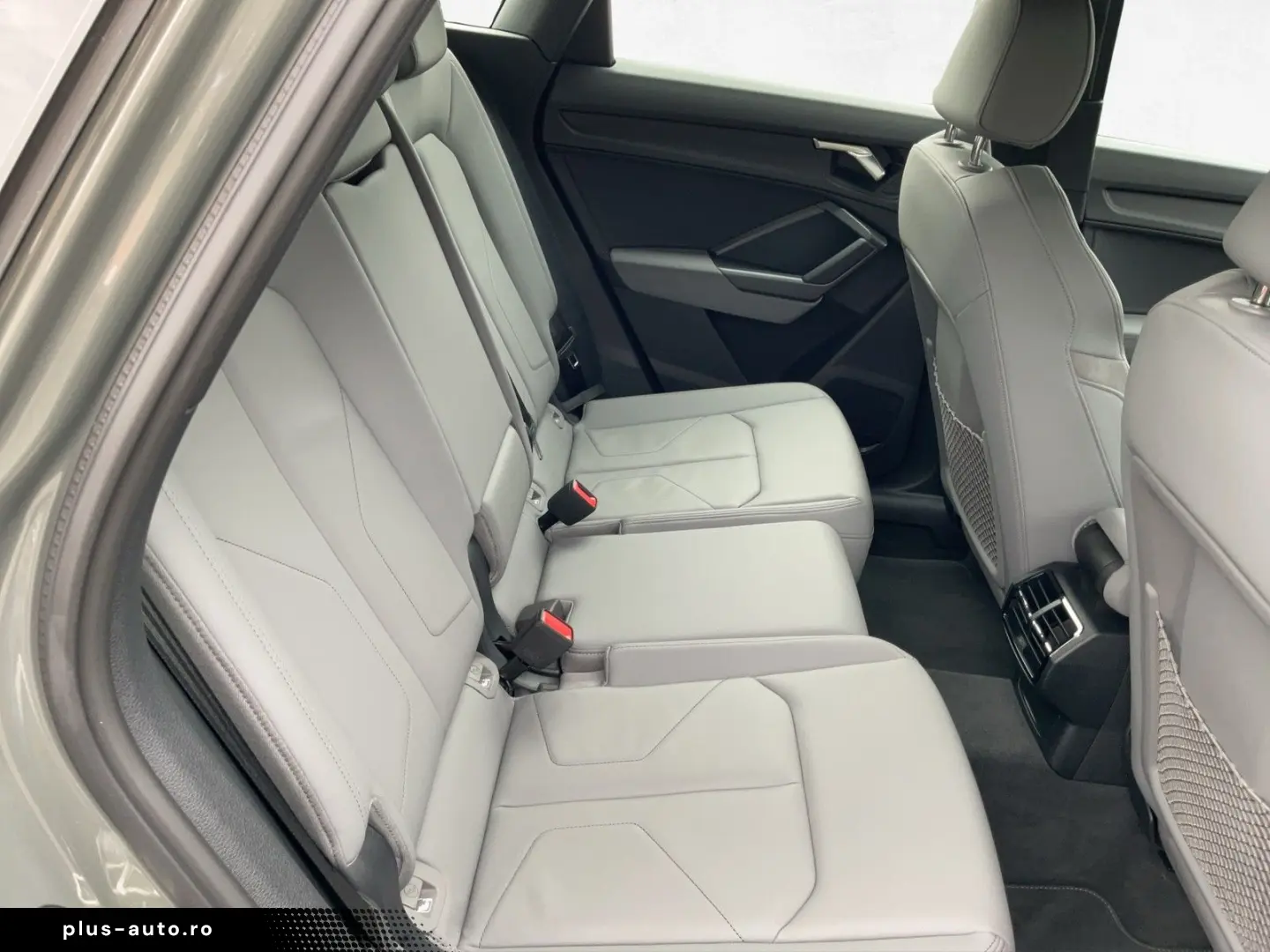 AUDI Q3 S line 45 TFSIe S tronic  AHK CarPlay LED