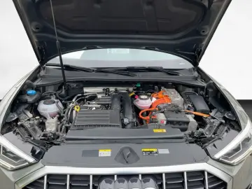 AUDI Q3 S line 45 TFSIe S tronic  AHK CarPlay LED