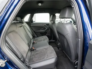 AUDI Q3 S line 45TFSI e Stronic LED Navi RFK SHZ