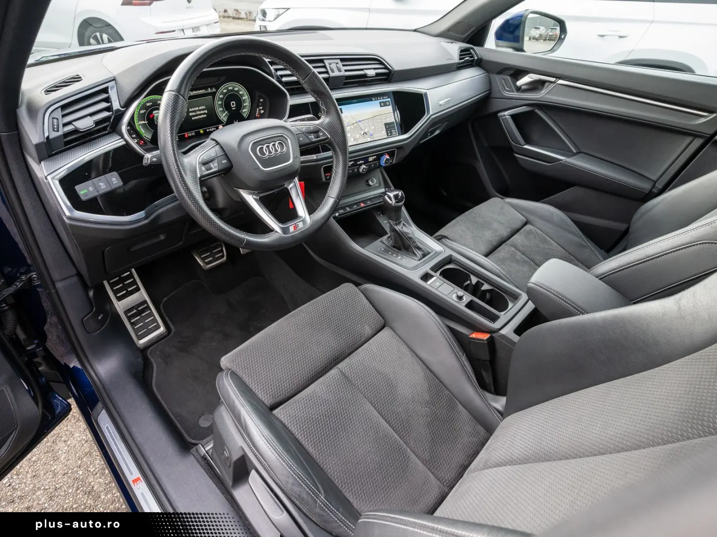 AUDI Q3 S line 45TFSI e Stronic LED Navi RFK SHZ