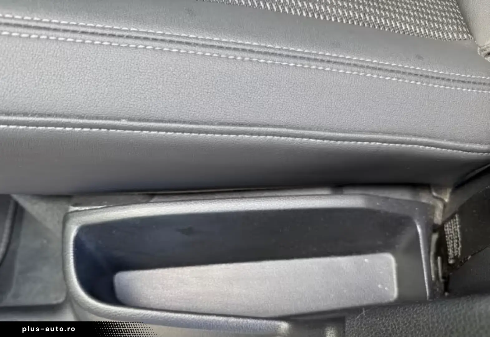 AUDI Q3 45 TFSI e S line MMI PDC AMIENTE 19 ZOLL